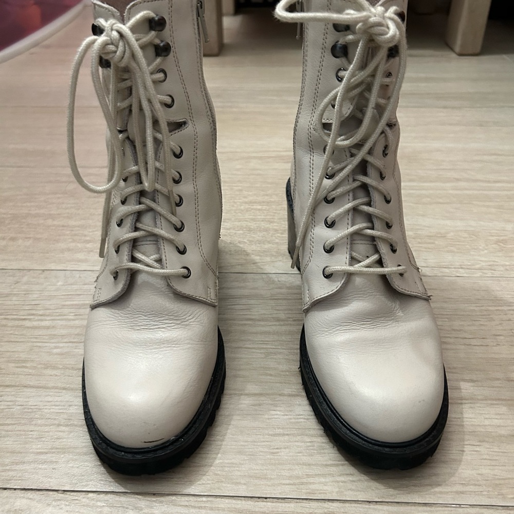 seychelles off white boots